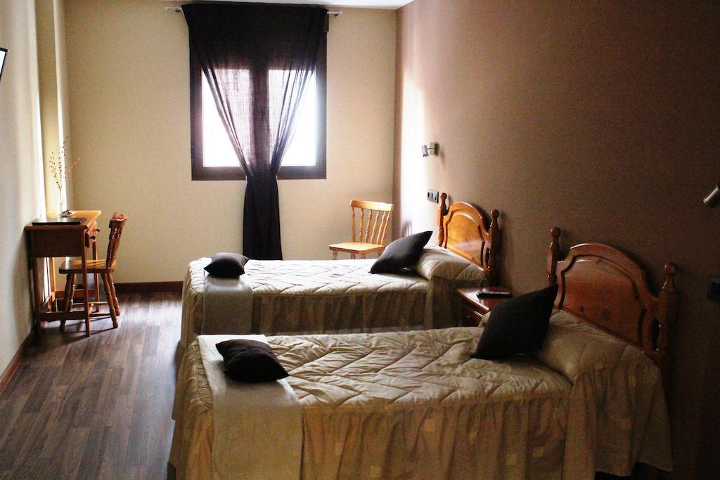 Hostal Extremeno Бехар Номер фото